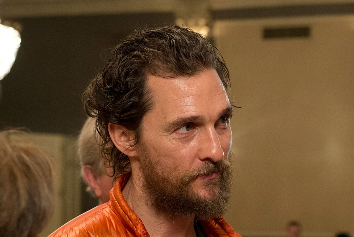 Uh To Pay 135 000 For Matthew Mcconaughey Speech The Texas Tribune Slashed to death by the propellers of a low flying plane as his brother ( robert jacks ) looks on in shock as both are chasing renee zellweger. uh to pay 135 000 for matthew