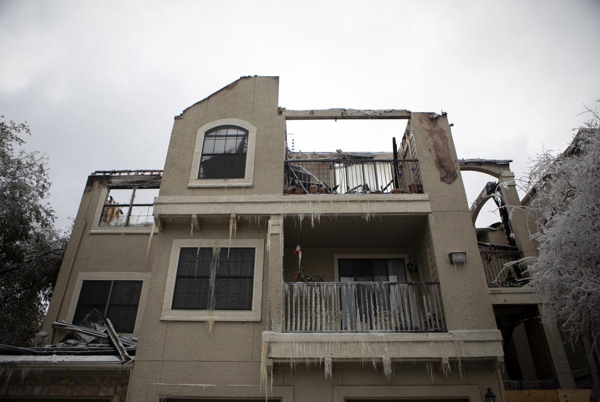 As Power Flickers On Costs Loom For Storm Weary Texans The Texas Tribune