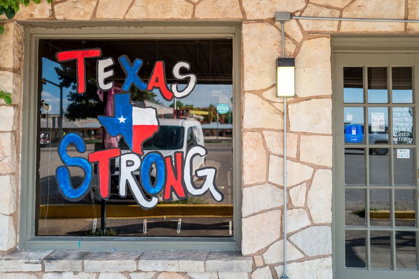 Writings of encouragement are seen on a business’s window in Kerr County after the deadly July 4 flood.

(USED FOR GRIST REPUB ONLY)