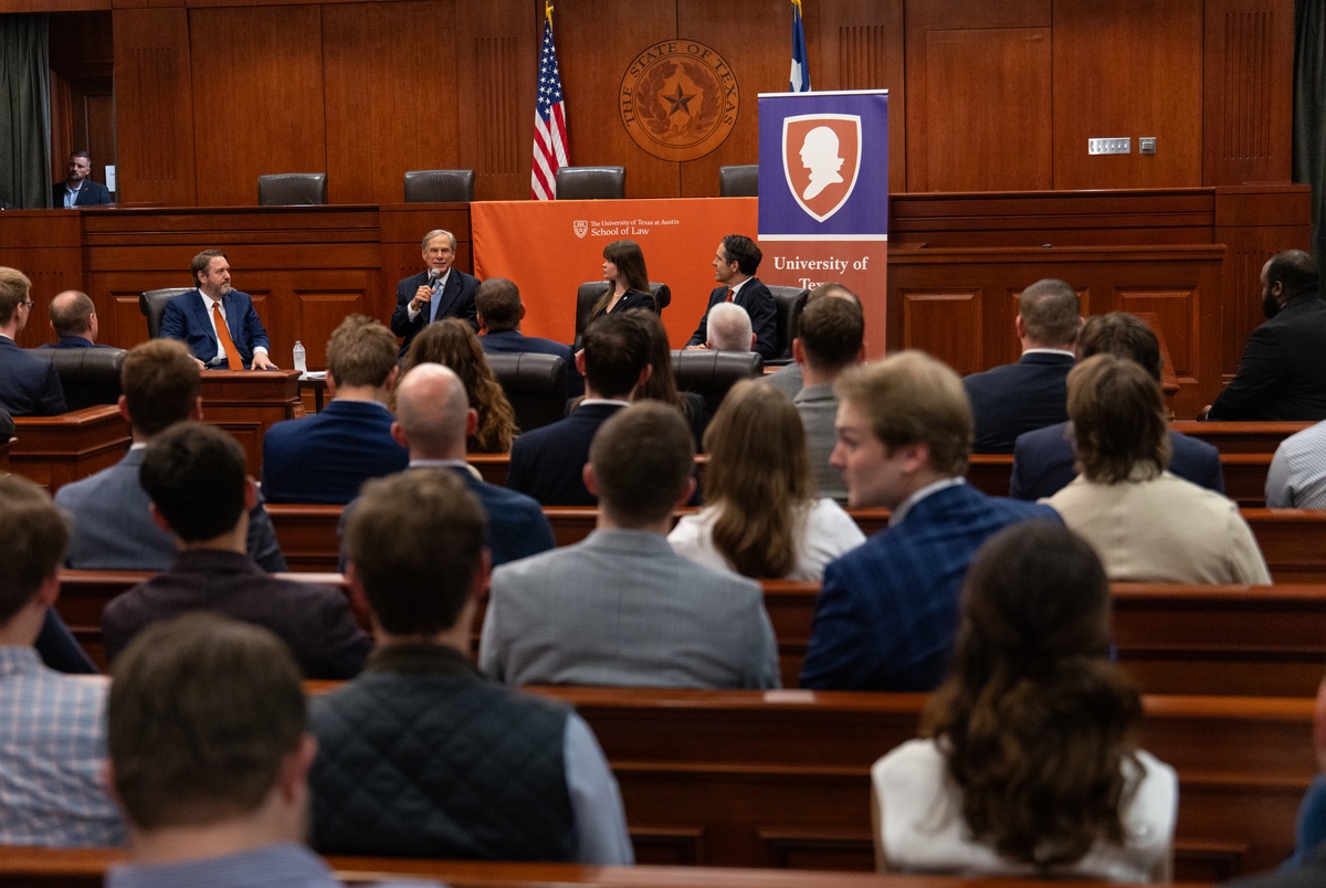 Texas Monthly – Gov. Greg Abbott touts his influence on Texas courts to conservative law group