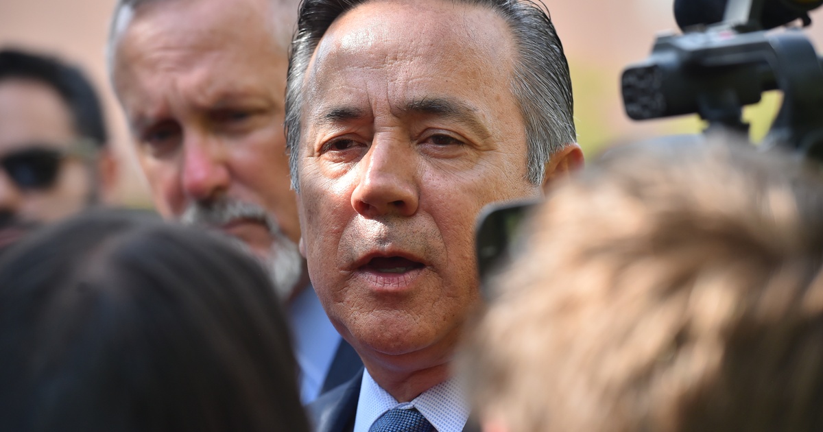 Carlos Uresti, ex-state senator, released early from prison, lawyer says - Vimarsana News