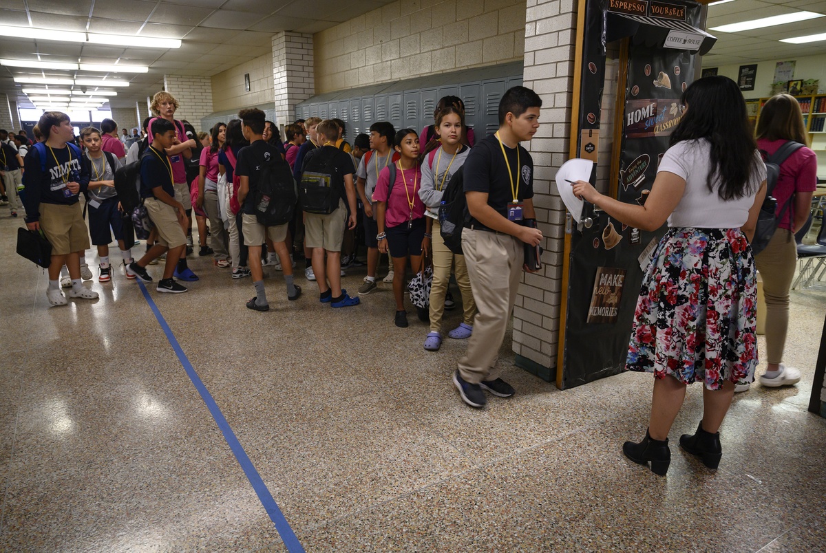 Texas Monthly – Clock is ticking for Texas lawmakers to settle differences on $8 billion public school funding package