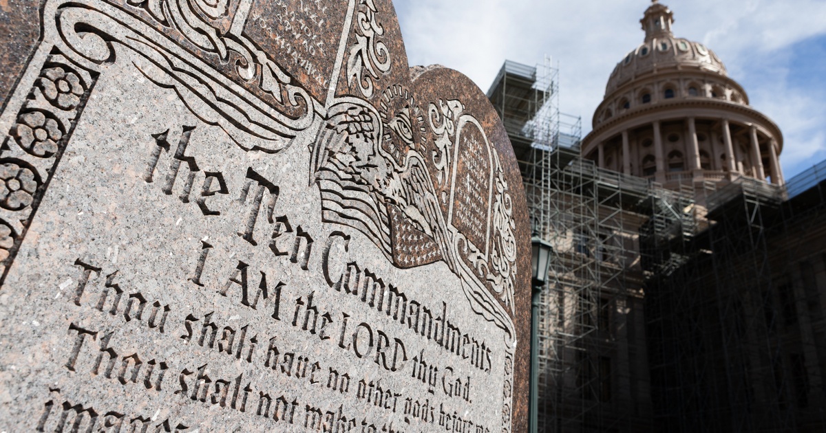 Long wait to testify on Texas’ Ten Commandments bill