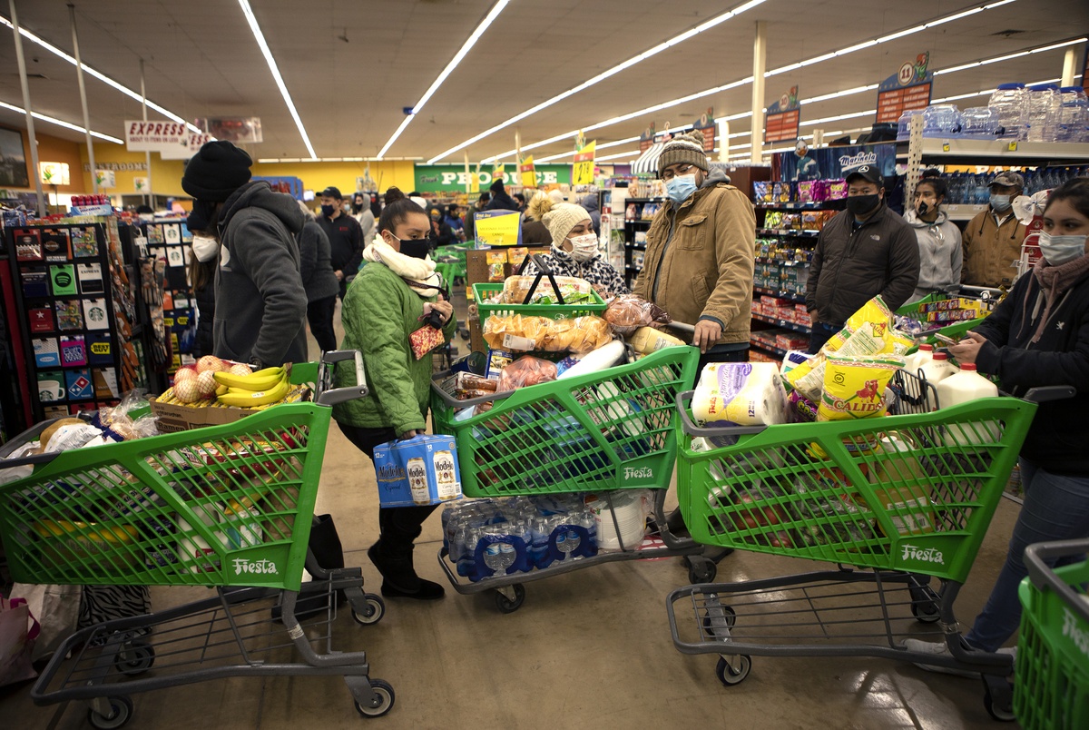 Texans Running Out Of Food During Power Outage Weather Crisis The Texas Tribune Make hiring for your grocery store an easy and successful process. texans running out of food during power