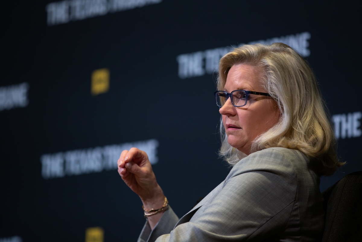 Texas Monthly – Liz Cheney endorses Democrat Colin Allred in Texas Senate race, says father will vote for Kamala Harris