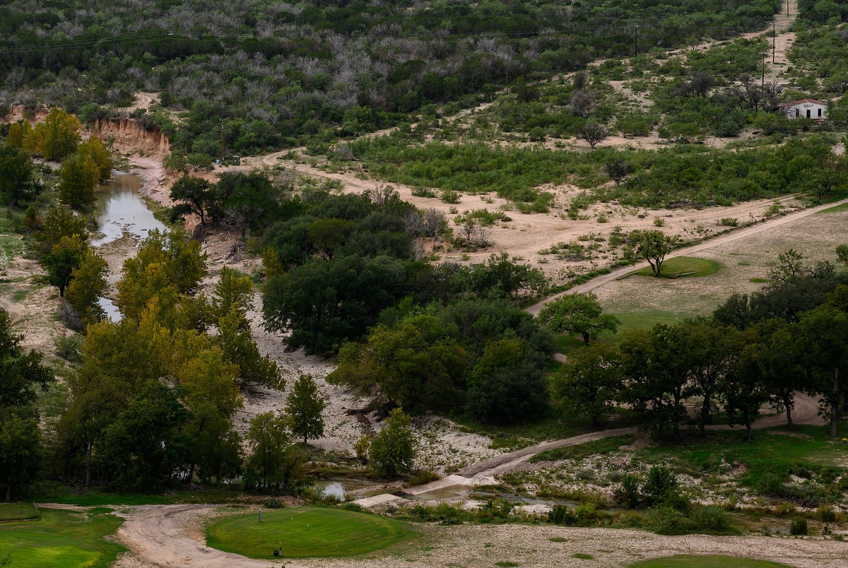Texas Monthly – Former oil executive withdraws application to build private dam on South Llano River
