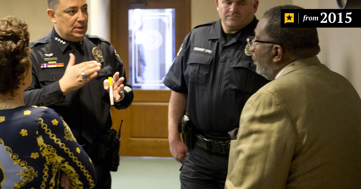 Police Chiefs Open Carry "Handcuffs" Law Enforcement The Texas Tribune