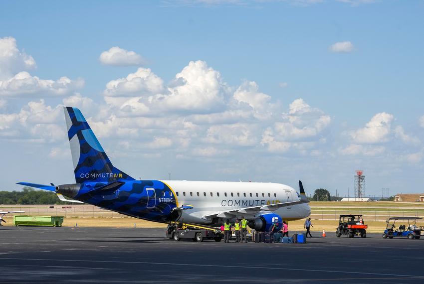 A private plane headed to Chicago sits on the tarmac after loading luggage at Signature Aviation in Austin with Texas Democratic legislators headed to Illinios on a quorum break on August 3, 2025.