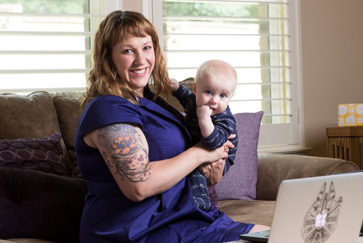 Military Hero Mj Hegar Launches Democratic Bid Against U S Rep John Carter The Texas Tribune