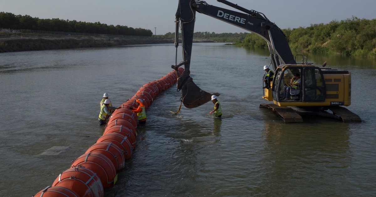 Texas must remove floating barrier from Rio Grande, Fifth Circuit Court ...