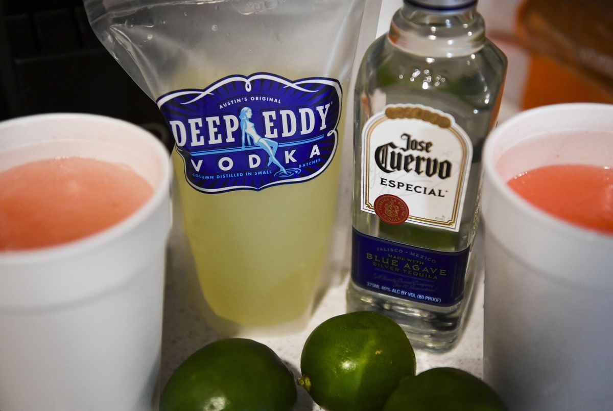 Texas Alcohol To Go Push At Legislature Raises Questions About Ethics Law The Texas Tribune It also has other health benefits. texas alcohol to go push at legislature
