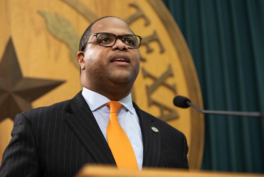 State Rep. Eric Johnson, D-Dallas, holds a press conference at the Capitol to announce his anti-corruption bill on Mar. 4, 2019.