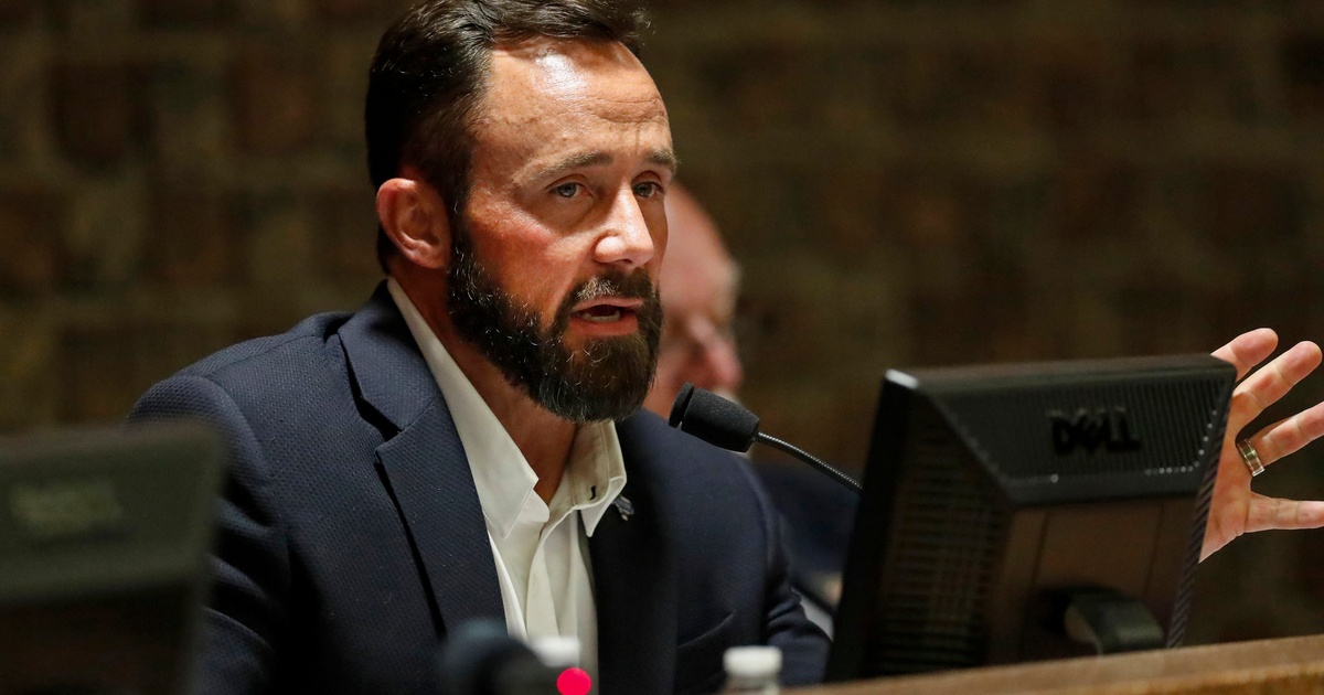 Texas Mayor Challenges Anti-Abortion Activists Over Travel Ban