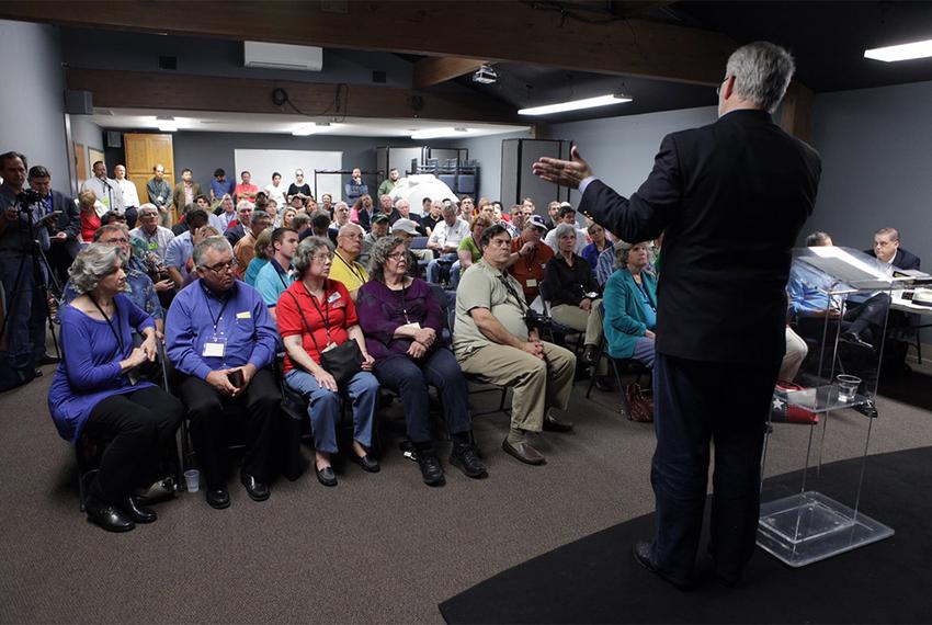 Outgoing Chairman James Dickey speaks to the Travis County Republican Party on Tuesday Mar. 8, 2016, the first executive committee meeting since Robert Morrow was elected chairman.