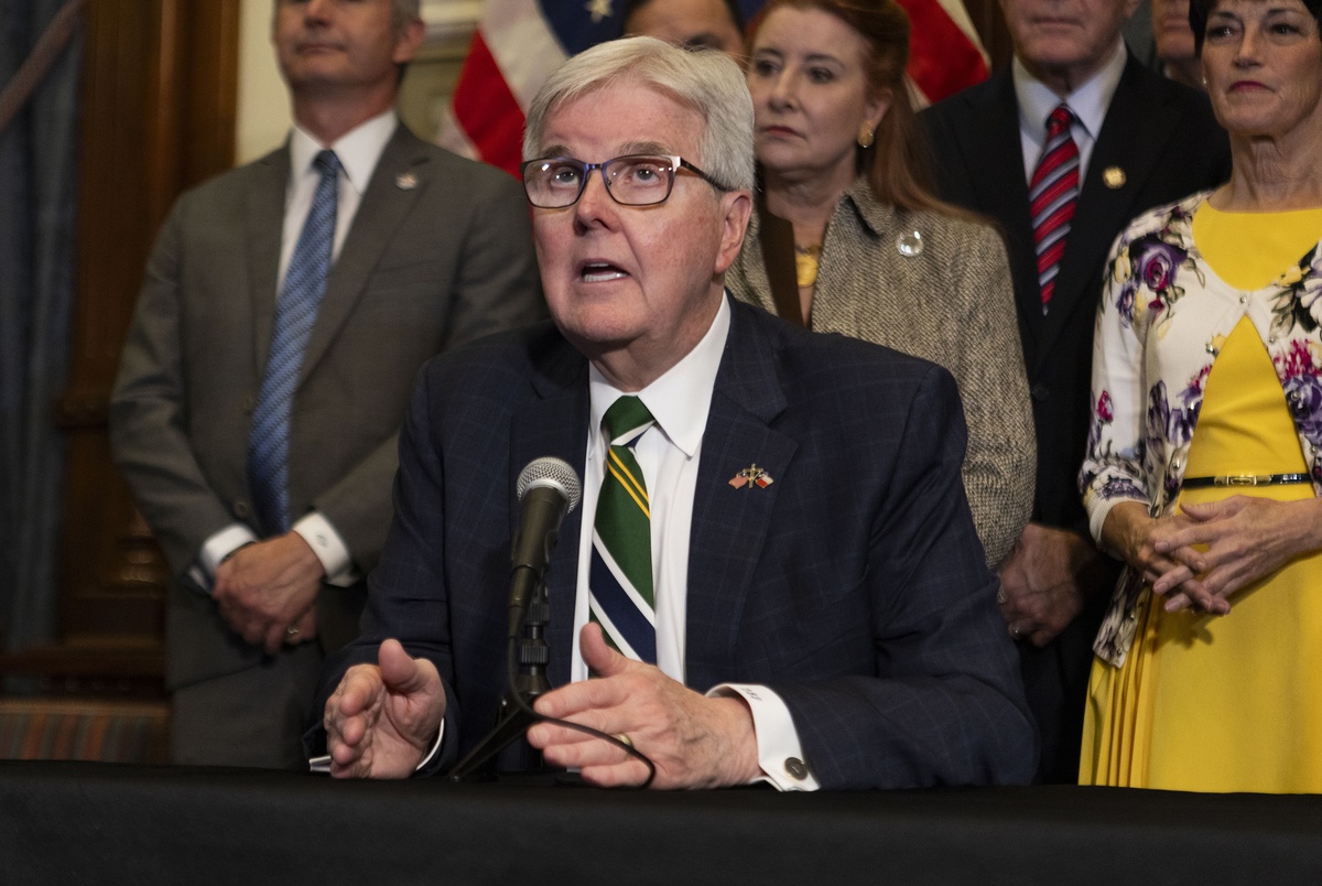 Texas Monthly – Dan Patrick endorses Texas House’s voucher plan, clearing path to final approval
