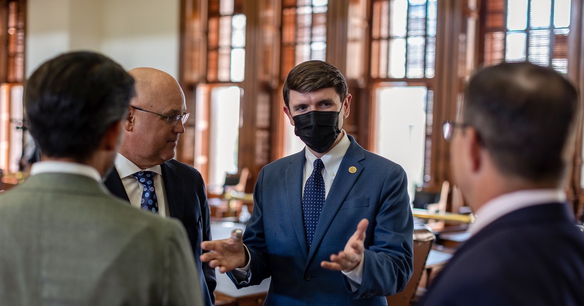 Texas Democrats feud as some return to Legislature and others stay away