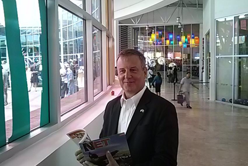 U.S. Consul General in Ciudad Juárez, Ian Brownlee, at the ribbon-cutting ceremony for La Rodadora: Espacio Interactivo museum.