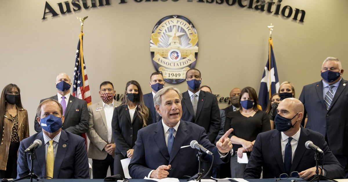 Greg Abbott claims Beto O'Rourke wants to defund police — Beto denies it - Vimarsana News