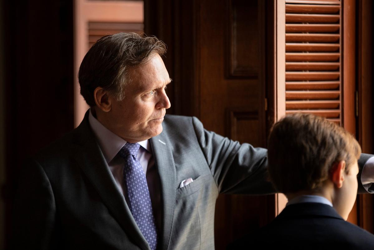 Then-state Rep. John Zerwas, R-Richmond, speaks to pages on the House floor on April 4, 2019.