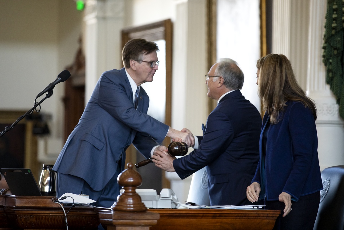 Who Becomes Lieutenant Governor If Dan Patrick Joins Trump Administration The Texas Tribune