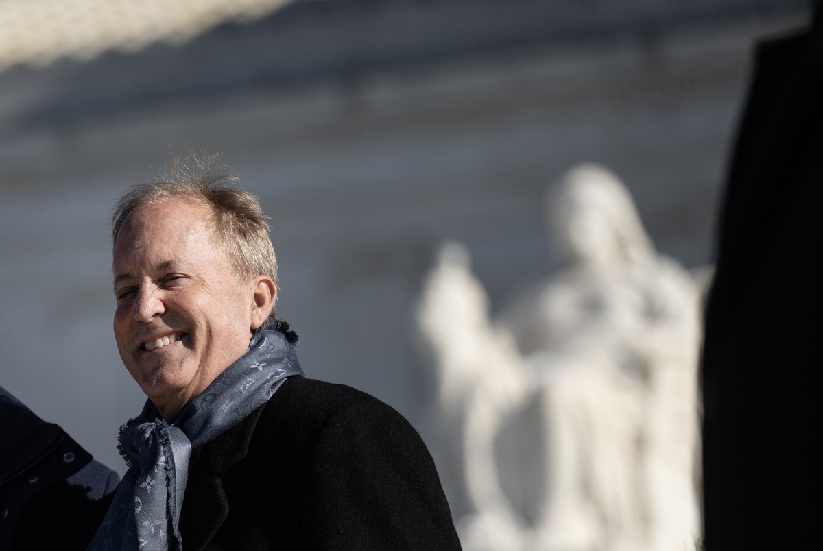 Texas Monthly – Texas AG Ken Paxton officially joins U.S. Senate race challenging John Cornyn