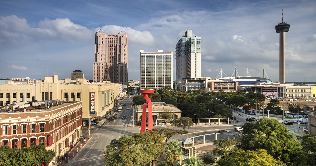 San Antonio, Bexar County issue coronavirus curfew for ...