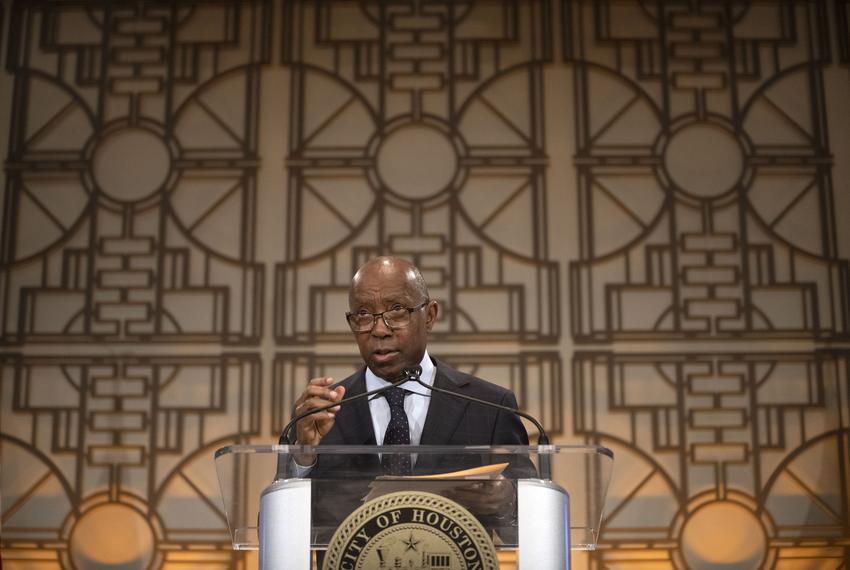 Houston Mayor Sylvester Turner speaks to the media about the city-wide water boil notice during a press conference Nov. 28, 2022 in Houston.