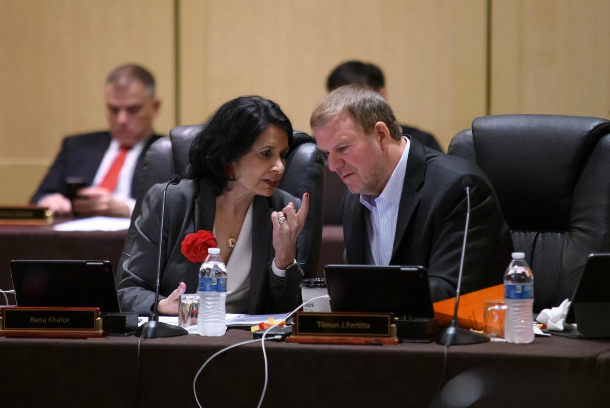 University of Houston President Renu Khator talks with the U of H board of regents Chairman Tilman Fertitta at the university on Feb. 21, 2024.