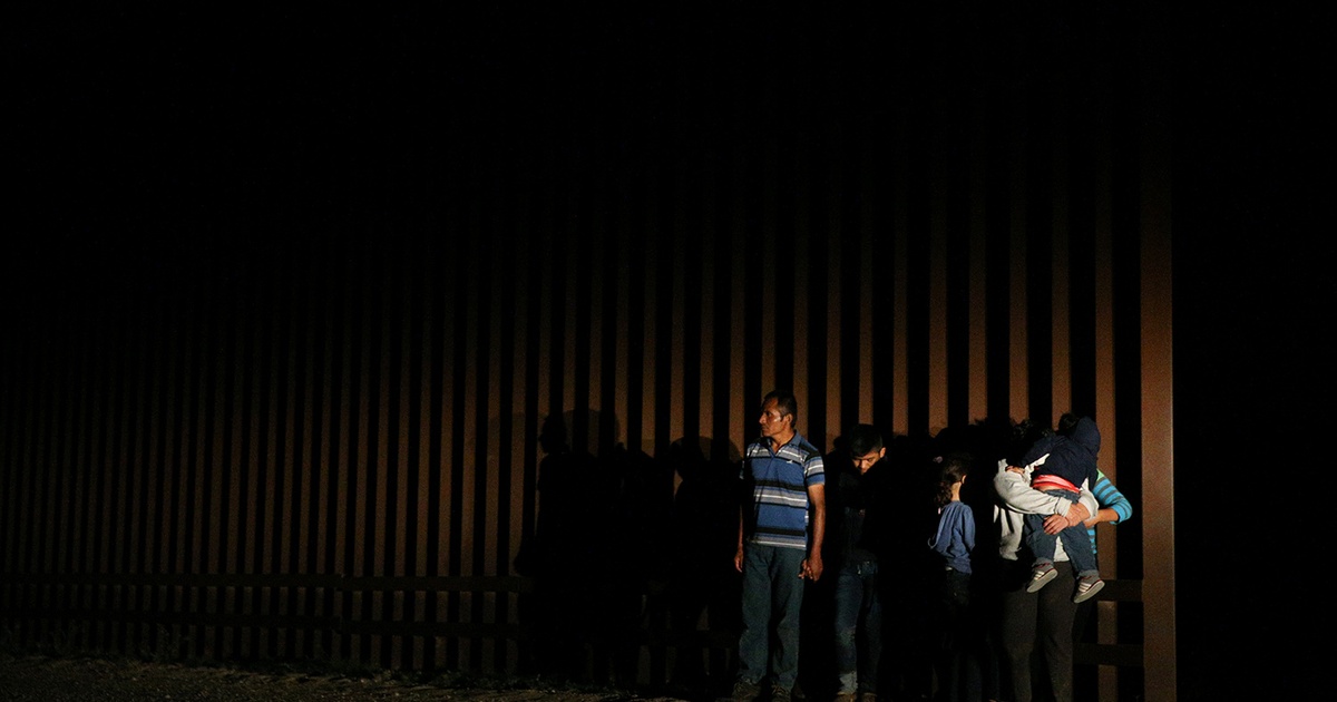 Texas House committee approves bill to spend $1.5 billion for border walls - Vimarsana News