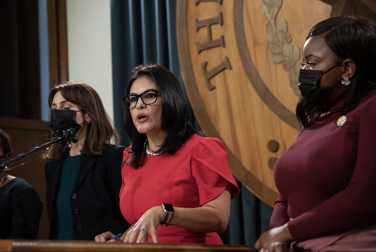 Texas Monthly – Democratic Rep. Ana-Maria Rodríguez Ramos joins crowded Texas House speaker race