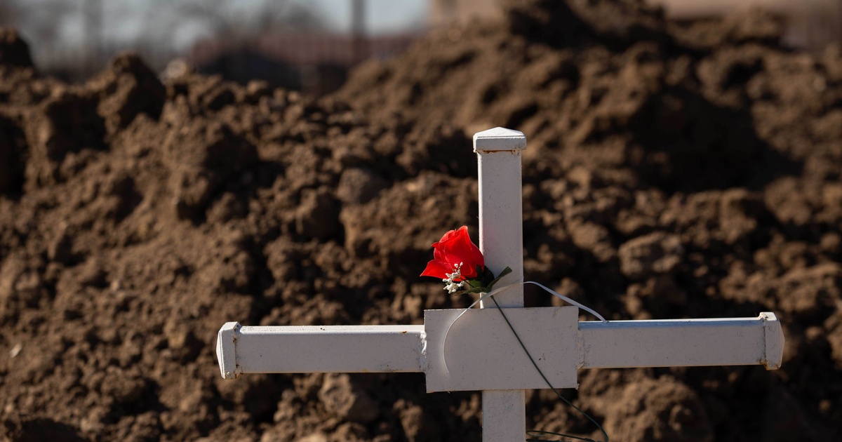 Texas students work to identify bodies of migrants and find their families - Vimarsana News