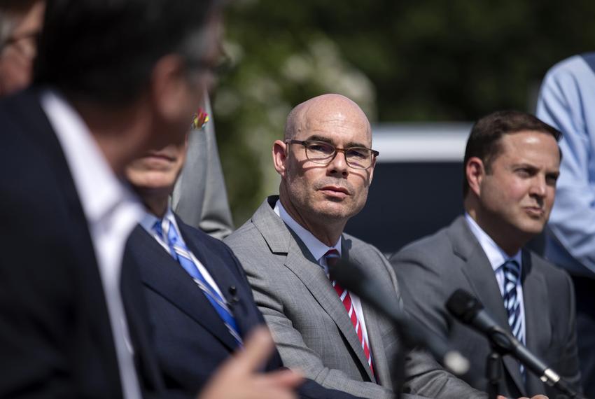 House Speaker Dennis Bonnen at a press conference on Senate Bill 2 at Wallyís Burger Express in Austin on June 12, 2019.