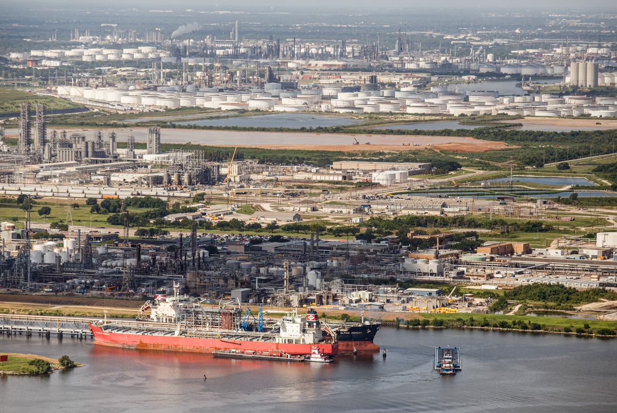 Texas Monthly – Texas’ economy could take a hit if Houston dockworkers’ strike persists