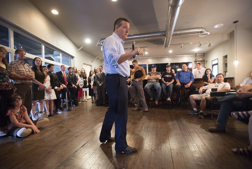 U.S. Sen. Ted Cruz meets with Austin-area home schoolers on August 4, 2018.