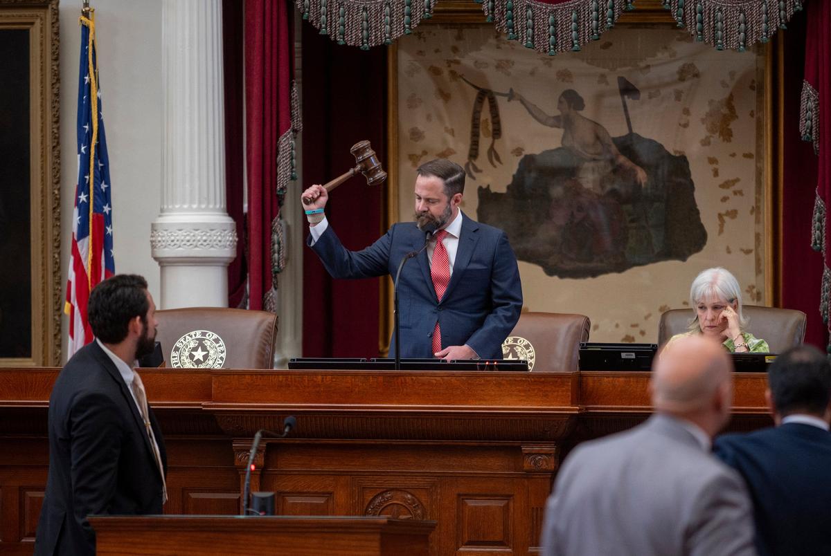 House Speaker Dustin Burrows, R-Lubbock, gavels in during the 89th legislative second special session Friday, Aug. 15, 2025 in Austin, Texas.