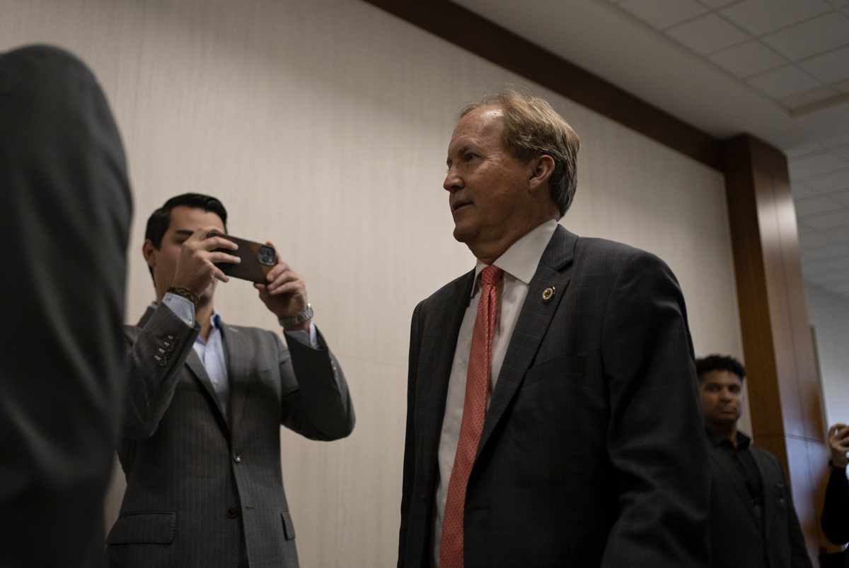 Texas Monthly – In Texas, violating campaign ethics laws rarely yields repercussions. The attorney general’s office is to blame.