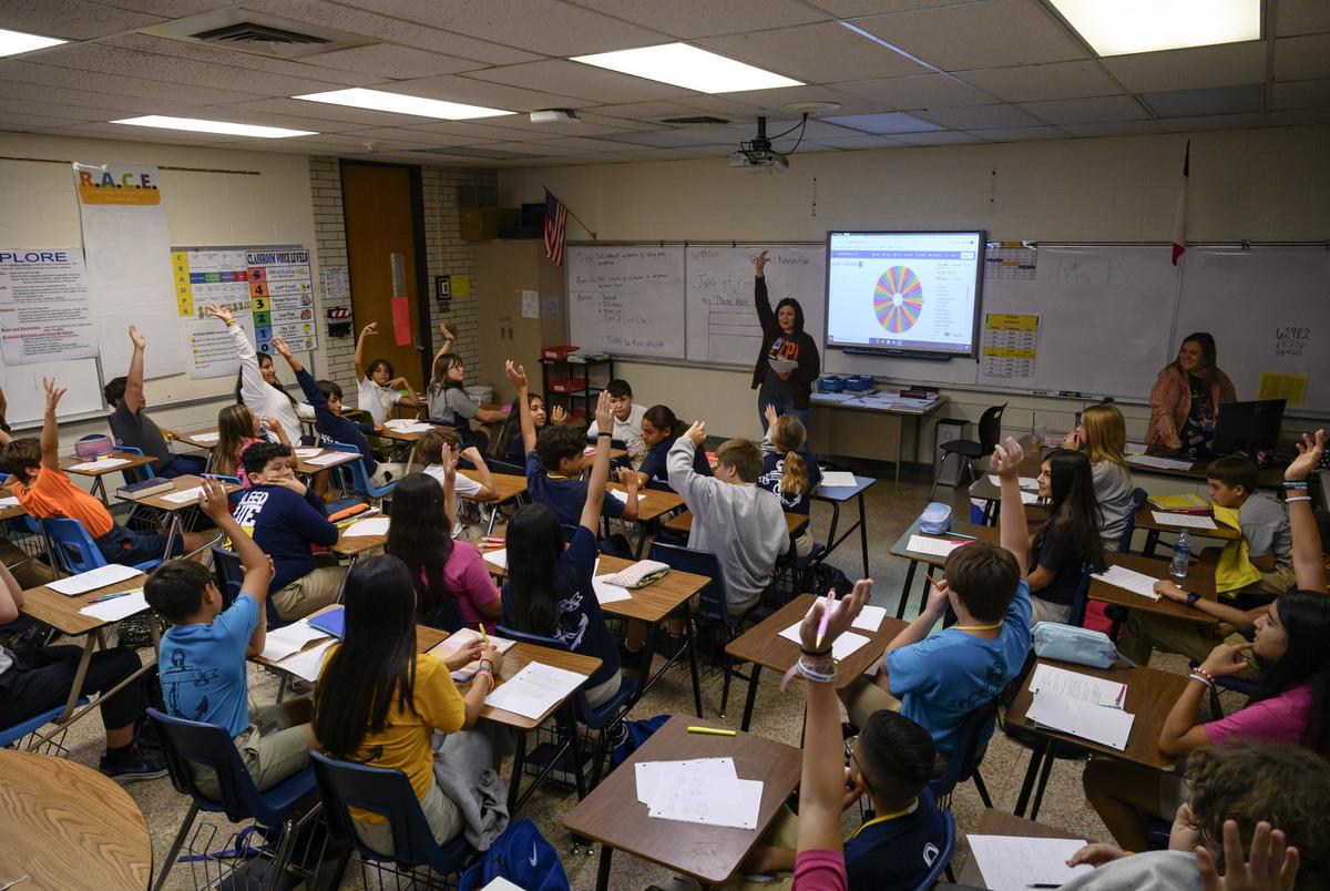 Nimitz Middle School teacher Selena Olivares leads her 7th grade class in an activity Wednesday, Sept. 13, 2023 in Odessa.
