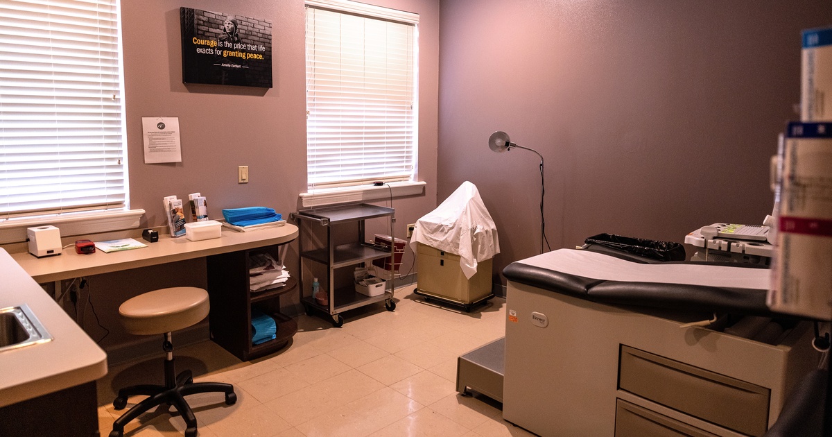 Disabled Texans face barriers to accessing abortions - Vimarsana News