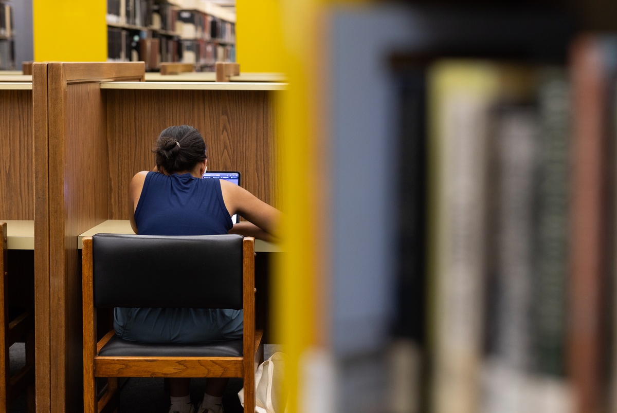 Texas Monthly – Texas directs public universities to identify undocumented students