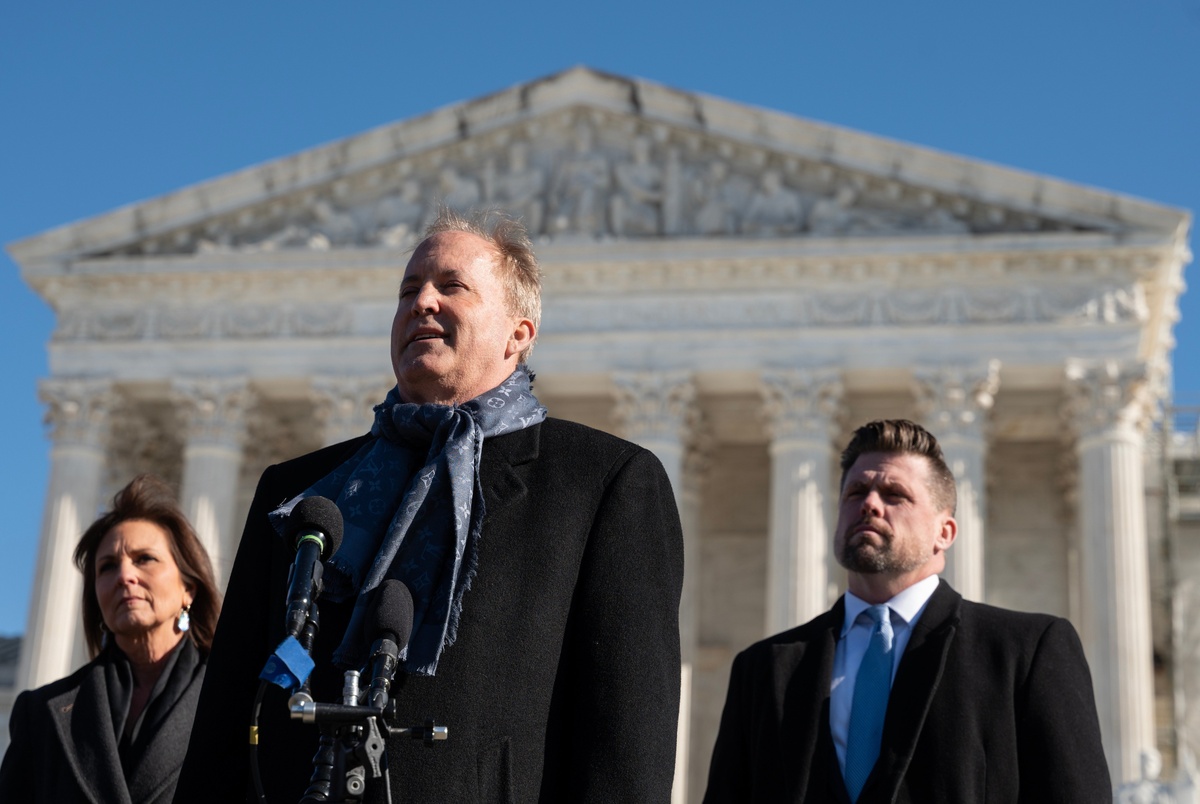 Texas Monthly – Texas attorney general won’t get new powers to prosecute election crimes, after legislative deadlock