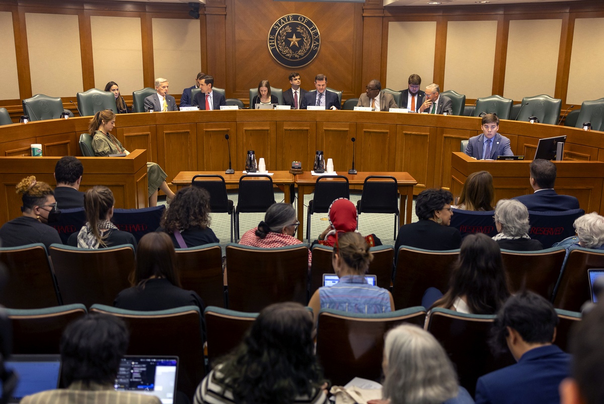 Texas Monthly – Texas lawmakers listen to antisemitism concerns amid university tensions over the Israel-Hamas war
