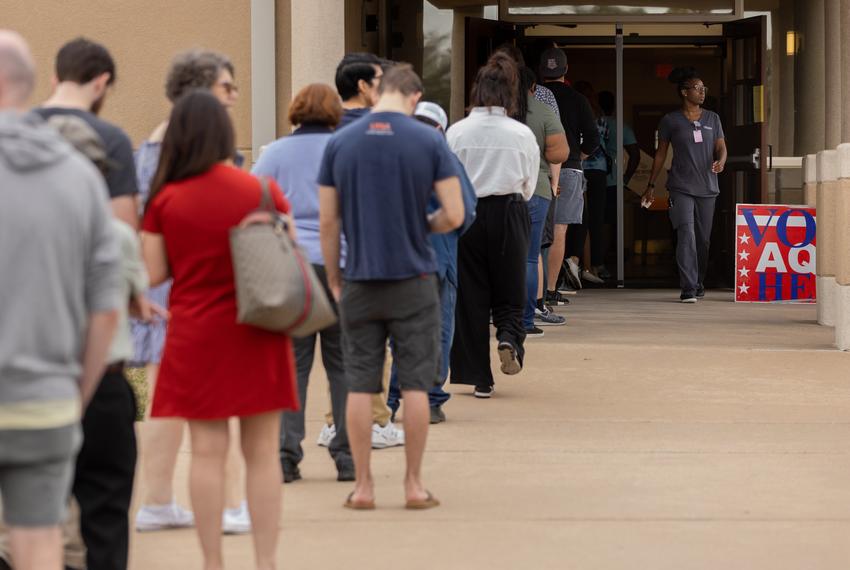 Voters line up to cast their ballots at Our Savior Lutheran Church in Austin on Election Day, Nov. 8, 2022.
