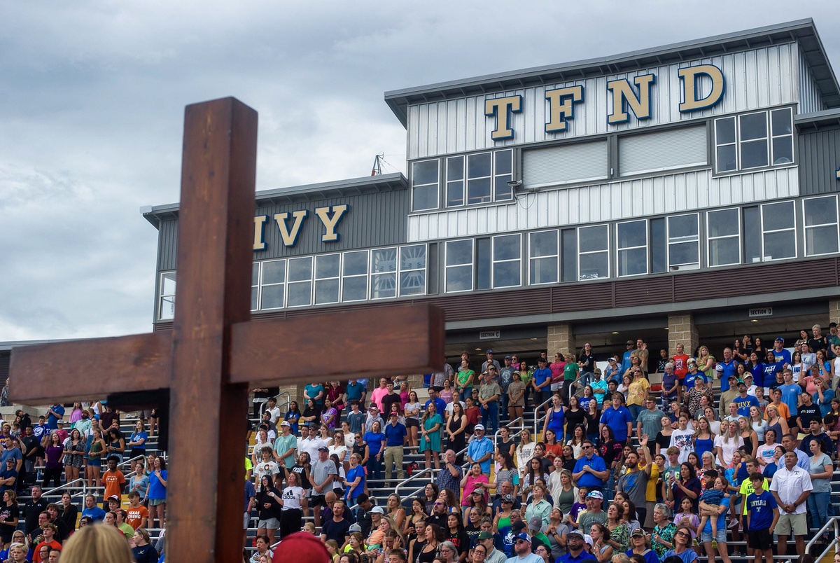 Texas Monthly – Kerrville community unites in mourning and prayer for those lost and missing in Texas floods