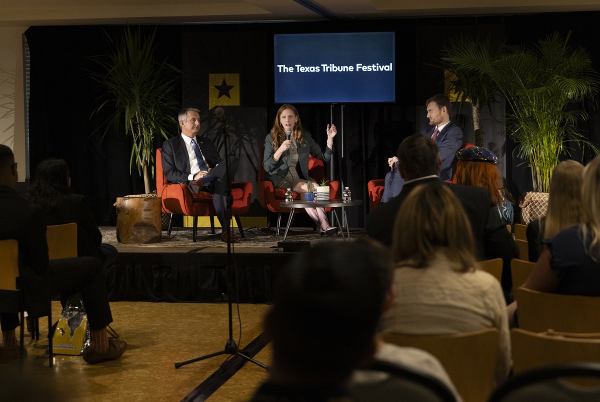 Texas Monthly – “It’s time for big change”: Texas Republicans seeking to oust Speaker Dade Phelan present united front