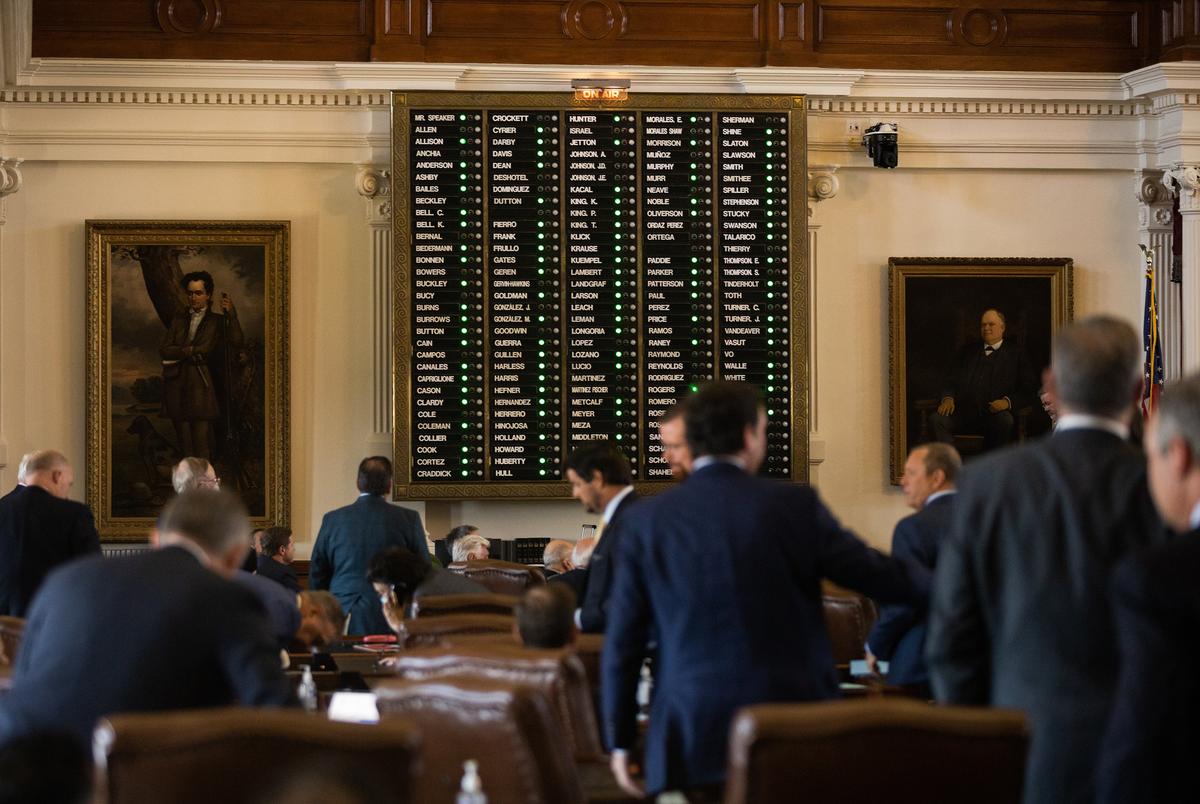 Roll call is tallied on the House floor on Aug. 23, 2021.