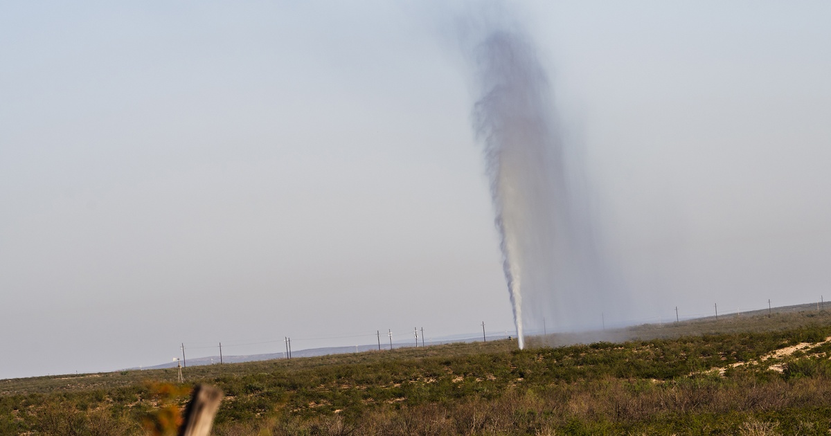 Abandoned well blowout has West Texas town worried The Texas Tribune