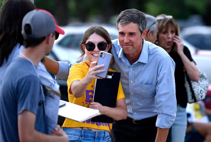 Reagan Van Coutren takes a selfie with former congressman Beto O'Rourke at Stevenson Park in Abilene on June 5, 2021.