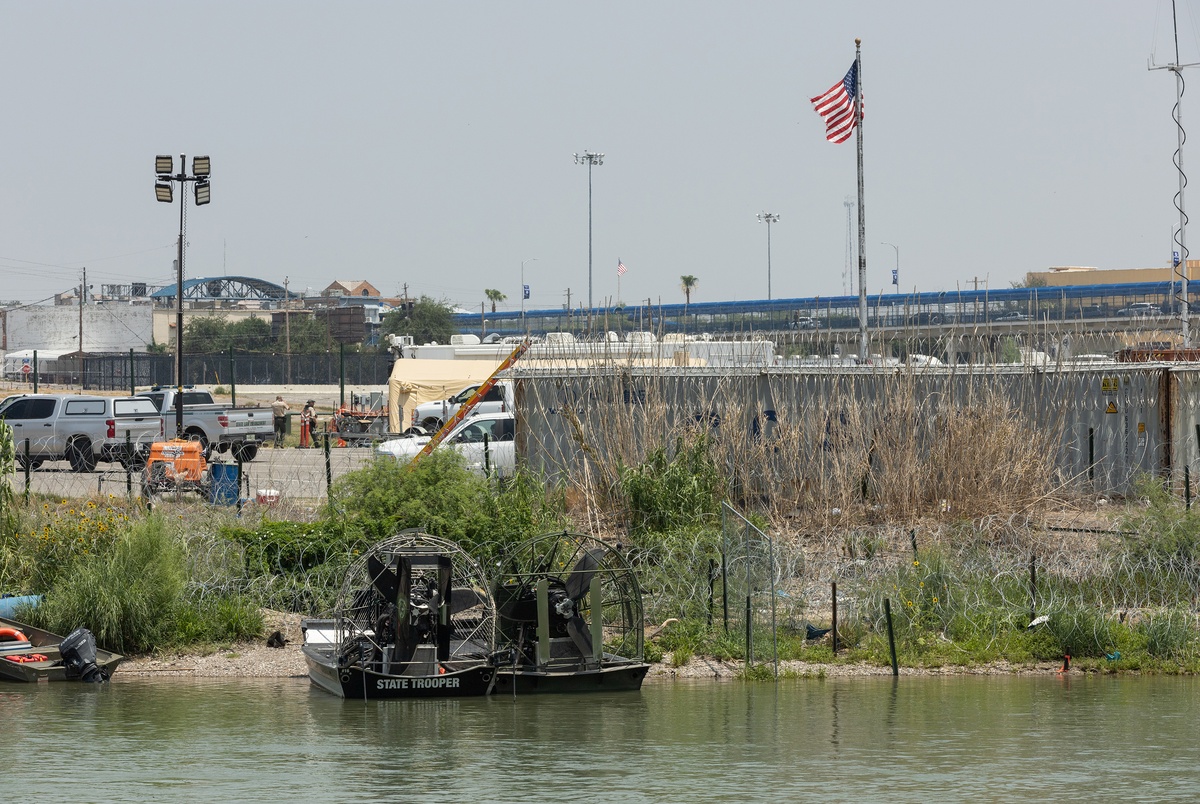Texas Monthly – Bill to create a Texas Homeland Security Division passes state Senate
