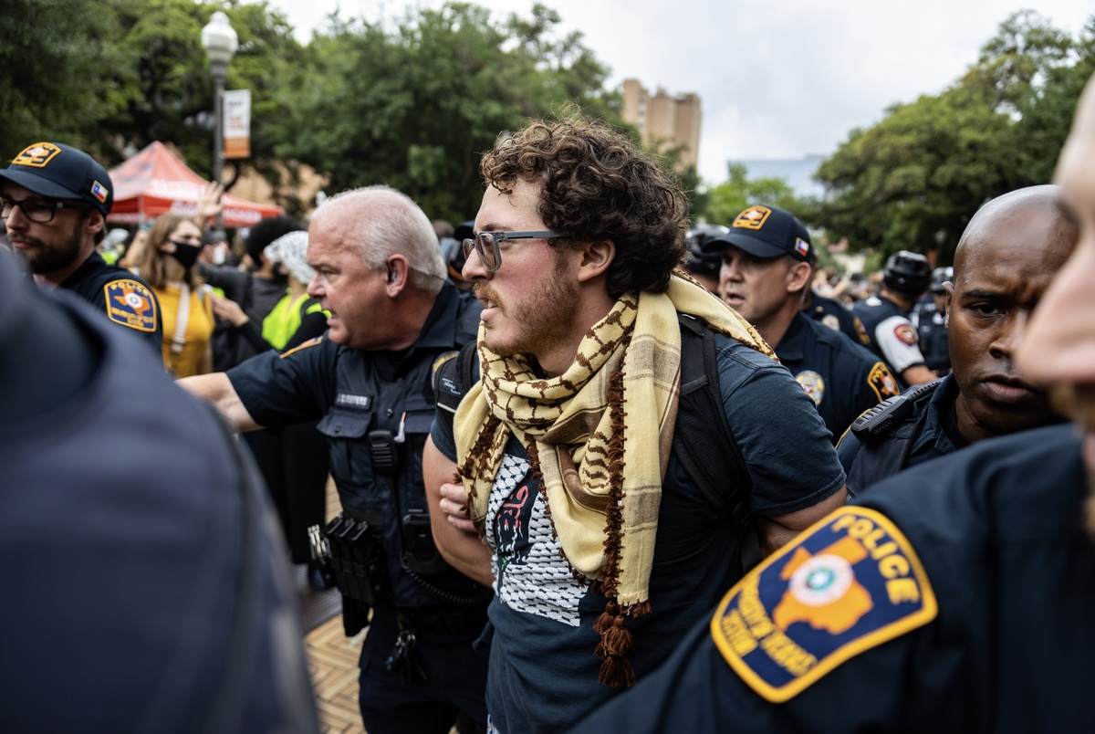 Texas Monthly – UT-Austin student sues over arrest during pro-Palestinian demonstrations