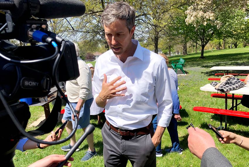 Democratic presidential candidate Beto O’Rourke speaks with reporters in Red Oak, Iowa, on Sunday.